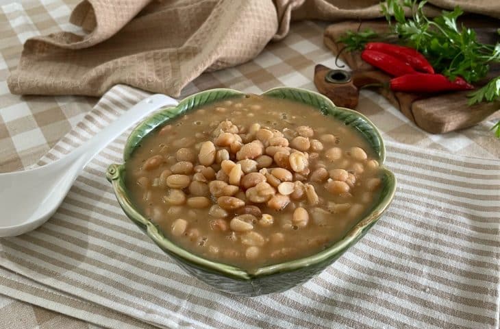 Feijão na panela de arroz