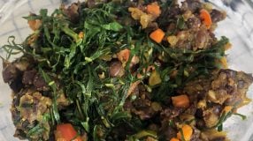 Feijão tropeiro vegano
