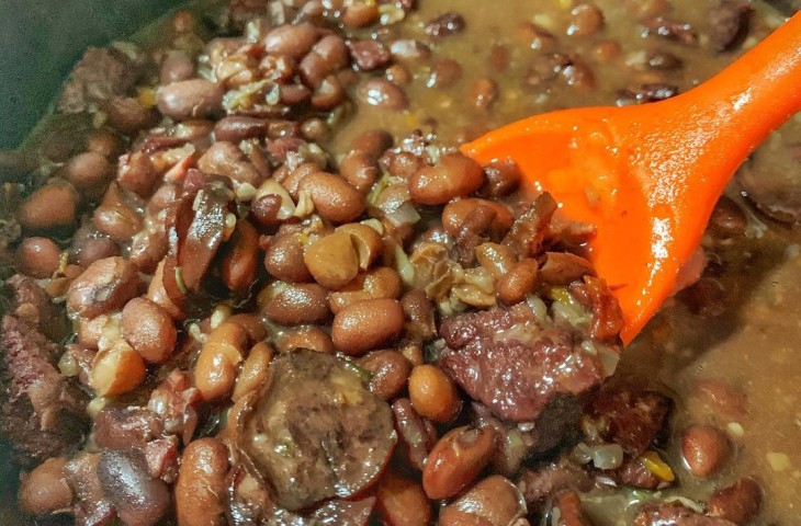 Feijoada com carne-seca