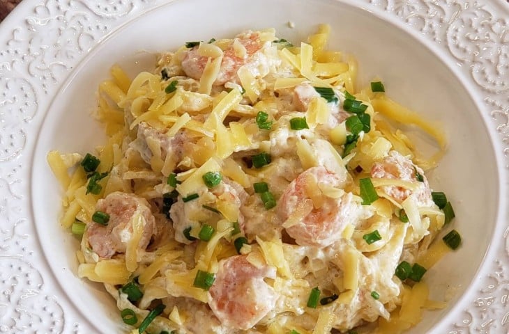 Fettuccine com camarão ao molho branco