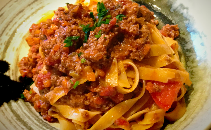 Fettuccine com ragu de linguiça Blumenau