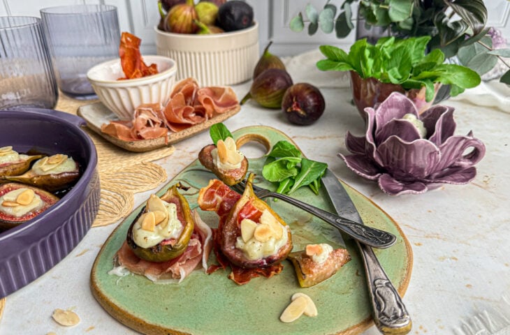 Figos assados com gorgonzola