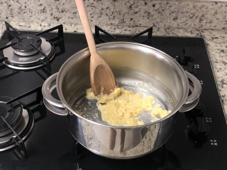 Filé de frango ao molho de limão com queijo - Passo a Passo