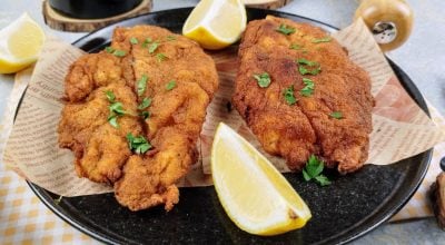 Filé de frango empanado