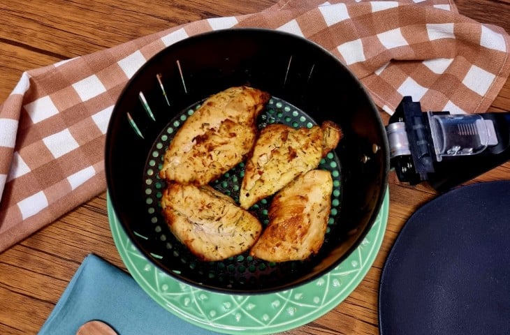 Filé de frango na airfryer