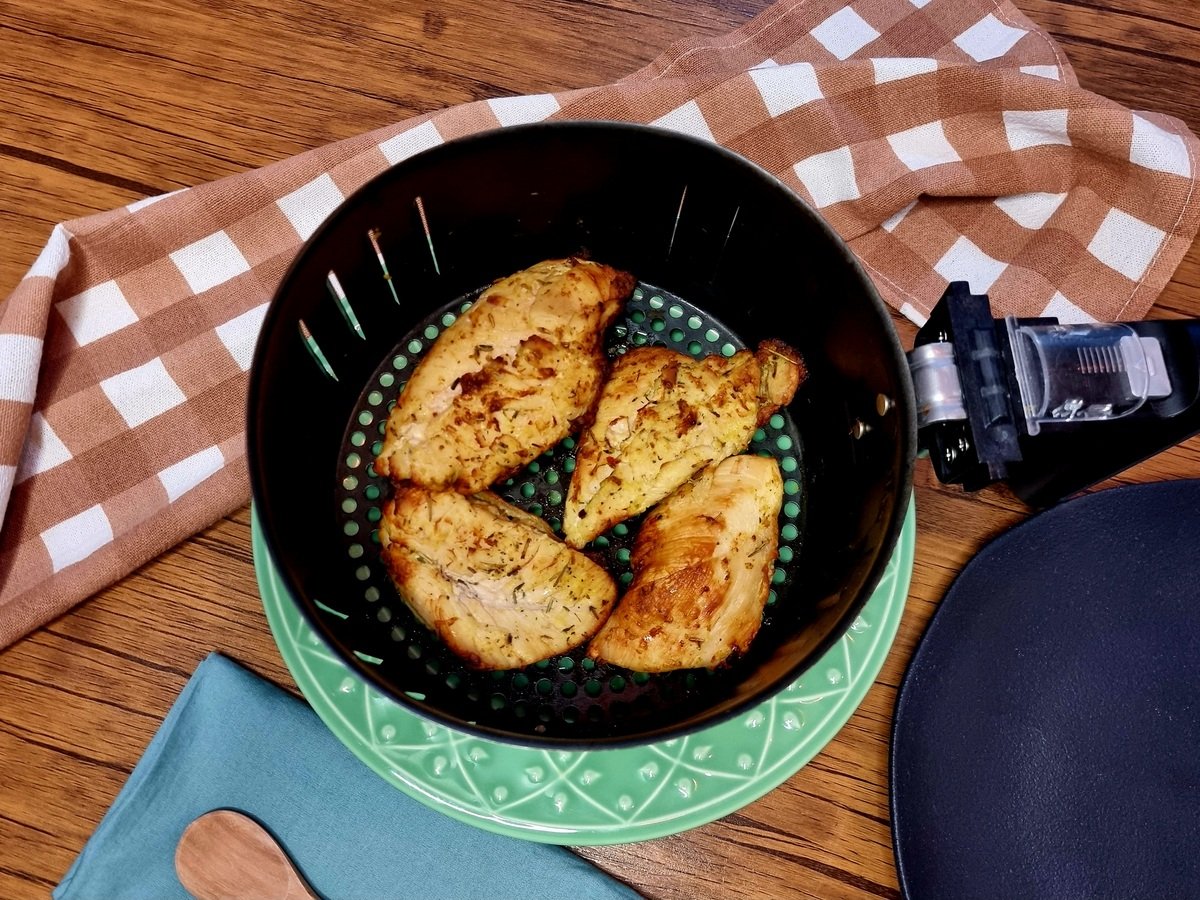 Filé de frango na air fryer