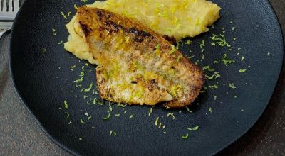 Filé de pescada-cambucu com raspas de limão
