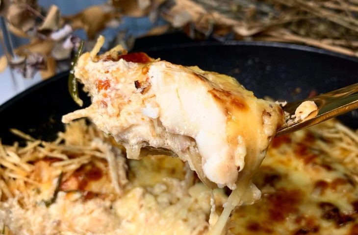 Filé de tilápia com molho de palmito