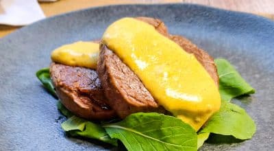 Filé mignon com molho de mostarda