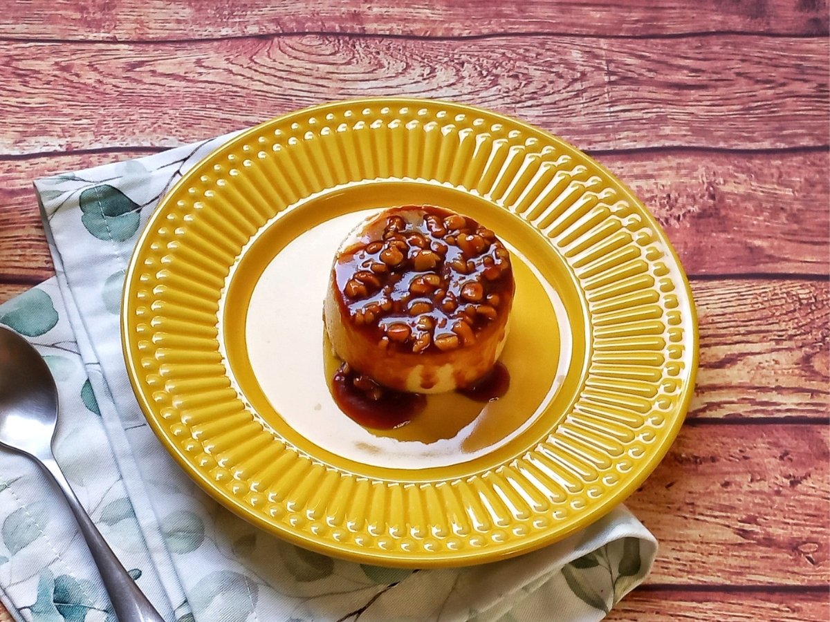 Flan de doce de leite com caramelo crocante