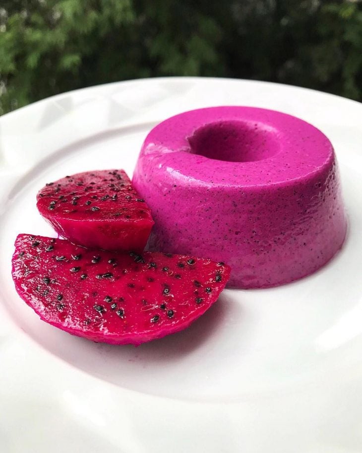 Flan de pitaya