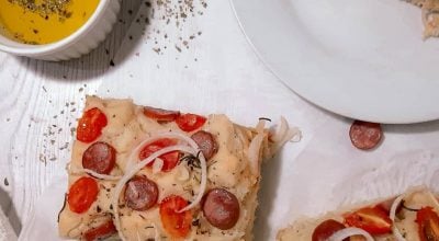 Focaccia com linguicinha calabresa