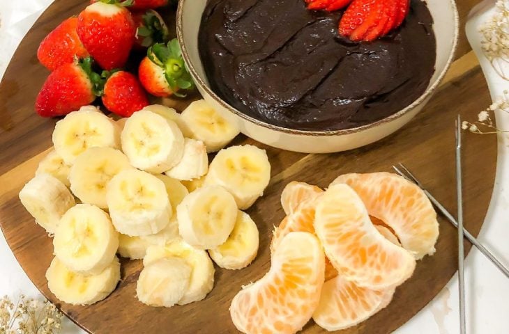 Fondue de chocolate com abacate