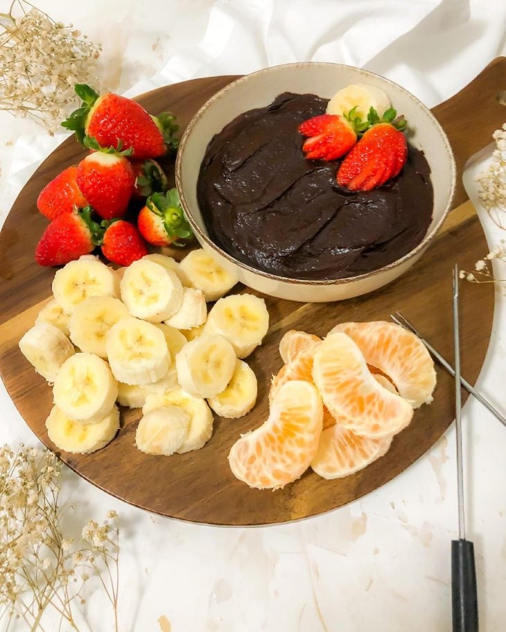 Fondue de chocolate com abacate