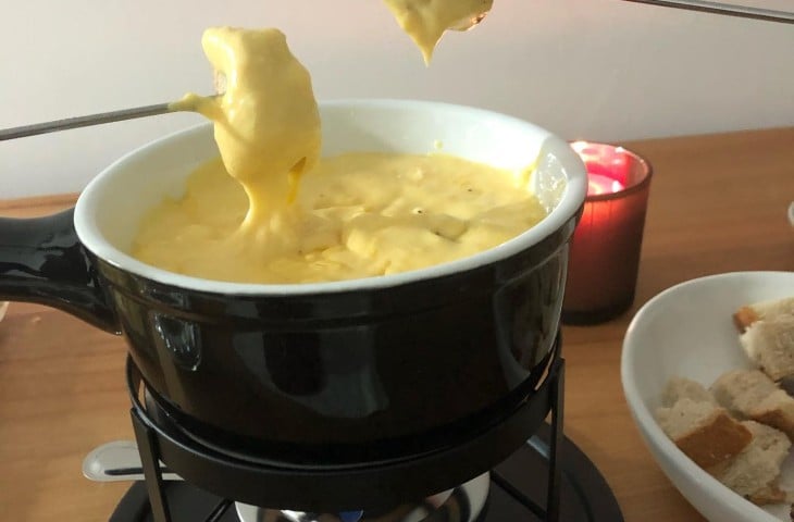 Fondue de parmesão e provolone