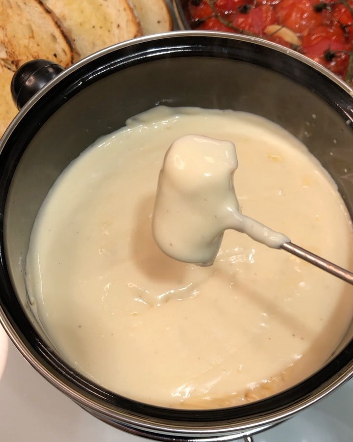 Fondue de queijo simples