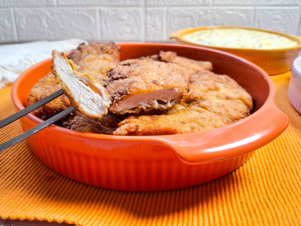 Frango à milanesa fácil e rápido
