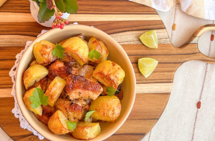 Frango a passarinho com batata