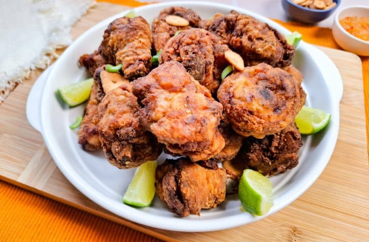 Frango a passarinho crocante