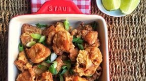 Frango a passarinho oriental