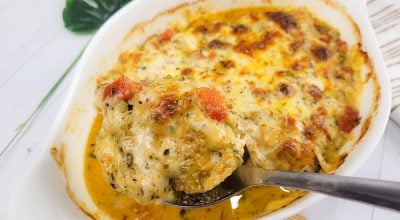 Frango assado com maionese e queijo