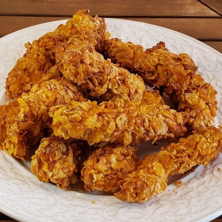 Frango com Corn Flakes na Airfryer