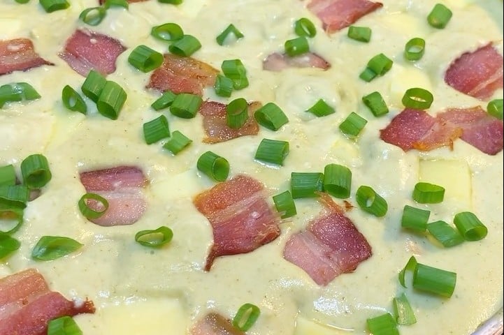 Frango com creme de brócolis