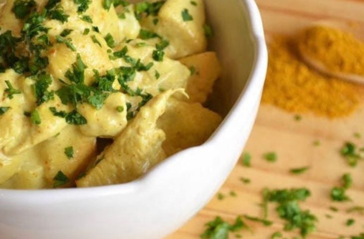 Frango com maçã ao curry
