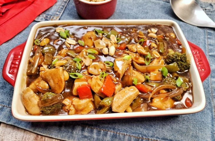 Frango xadrez com molho shoyu
