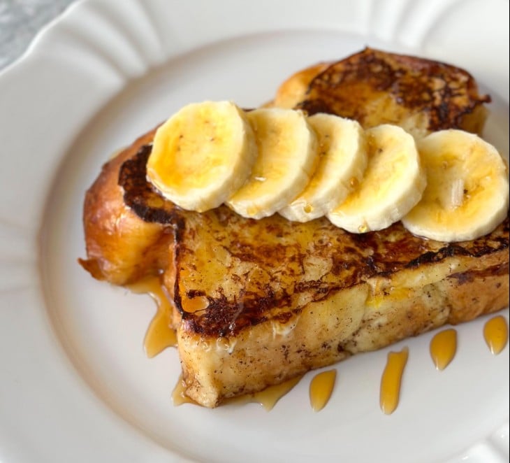 French toast com banana