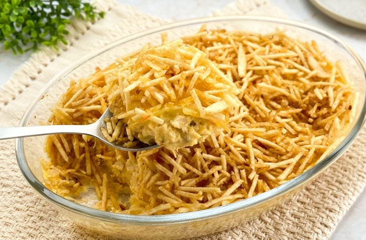 Fricassê de frango com creme de leite e requeijão