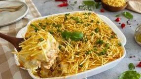 Fricassê de frango com creme de milho