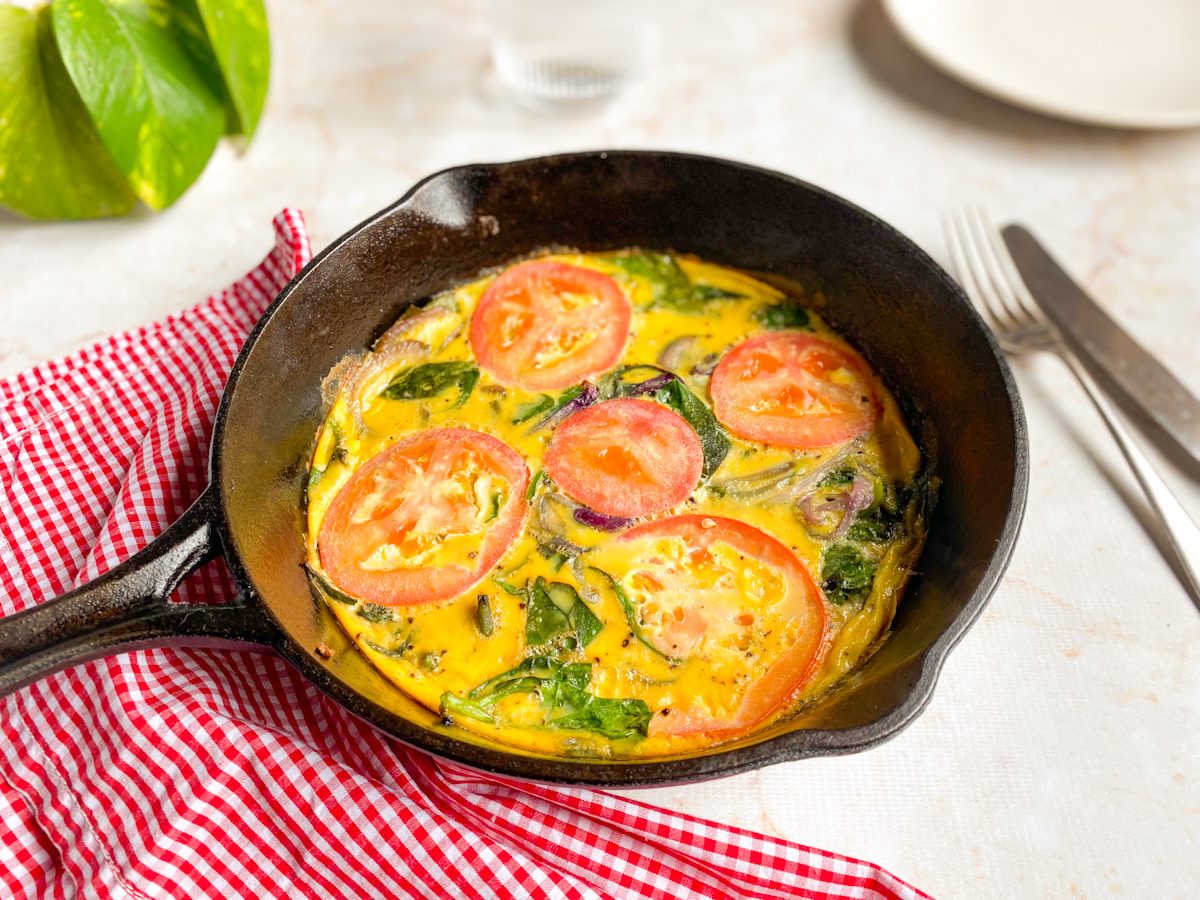Fritada de espinafre e tomate