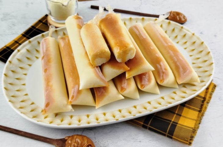 Geladinho de leite Ninho com doce de leite