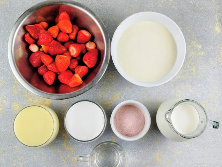 Ingredientes reunidos para o preparo da receita.