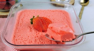 Gelatina com iogurte fit