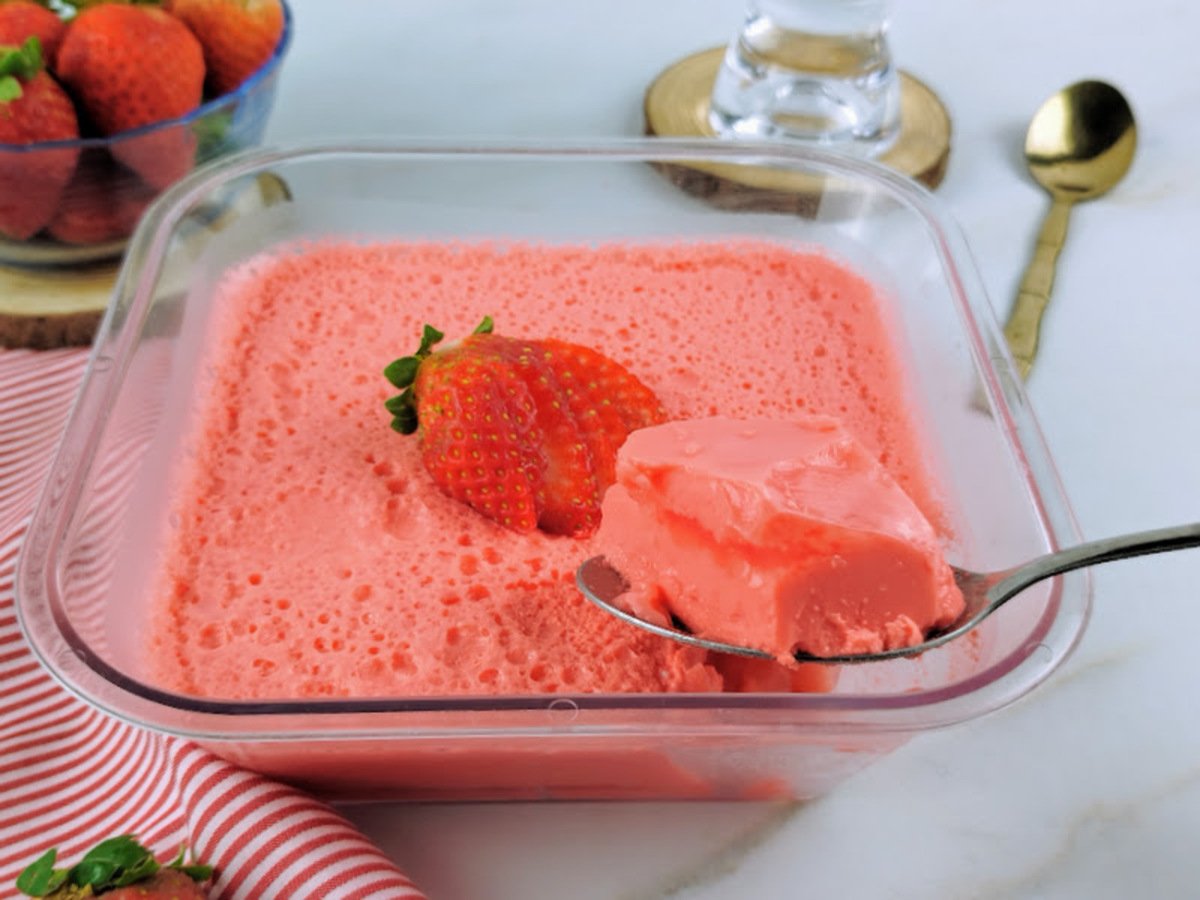 Gelatina com iogurte fit