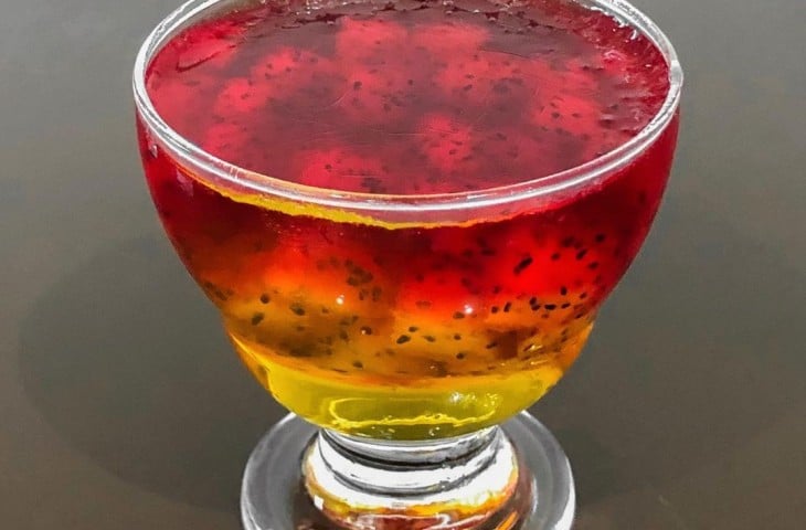 Gelatina de pitaya sem açúcar