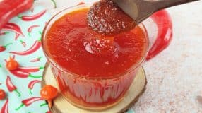 Geleia de pimenta biquinho