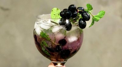 Gin com uva e hortelã