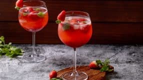 Gin tônica com morango