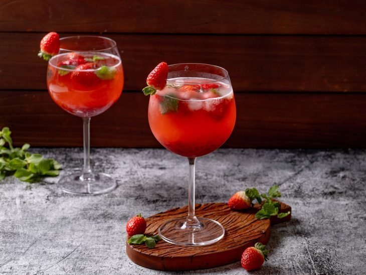 Gin tônica com morango