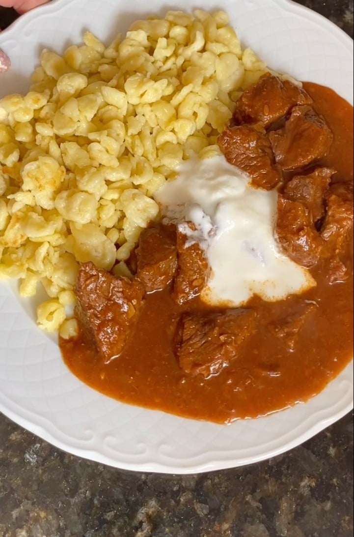 Goulash com nhoque