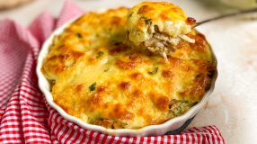 Gratinado de batata com frango desfiado