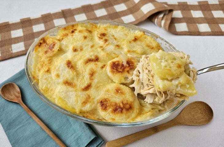 Gratinado de frango com batata