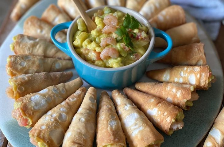 Guacamole com camarão