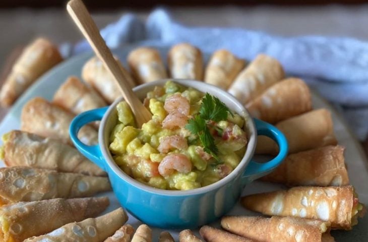 Guacamole com camarão