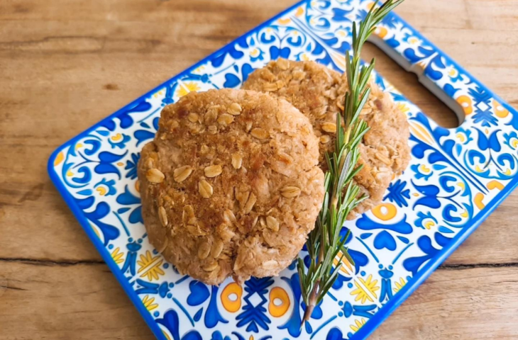 Hambúrguer de atum e aveia