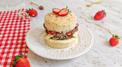 Hambúrguer doce de bolo (Cake burguer ou X-bolo)