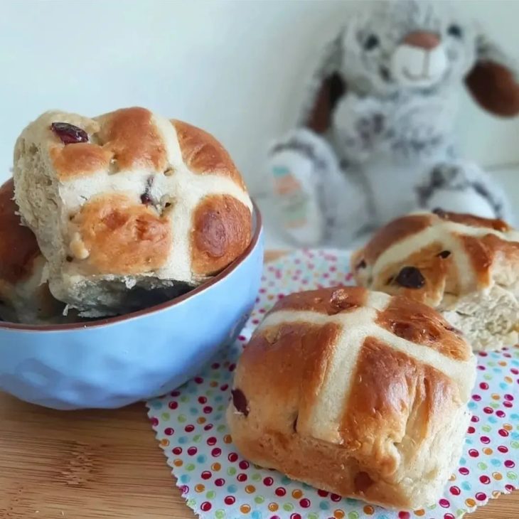 Hot cross bun